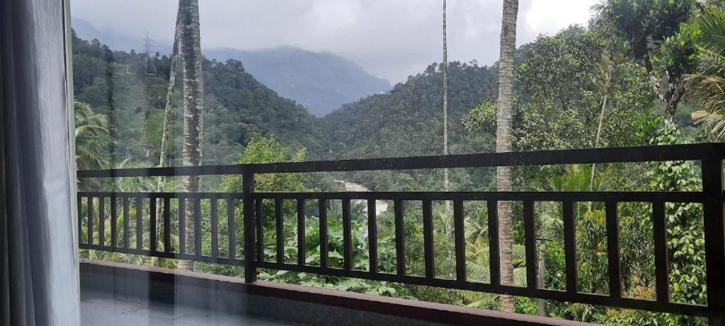 Linn View Home Stay Munnar Εξωτερικό φωτογραφία