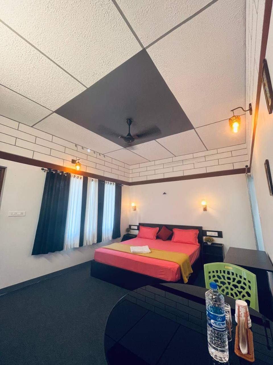 Linn View Home Stay Munnar Δωμάτιο φωτογραφία